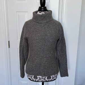 LL Bean Sz Medium gray marled turtleneck sweater